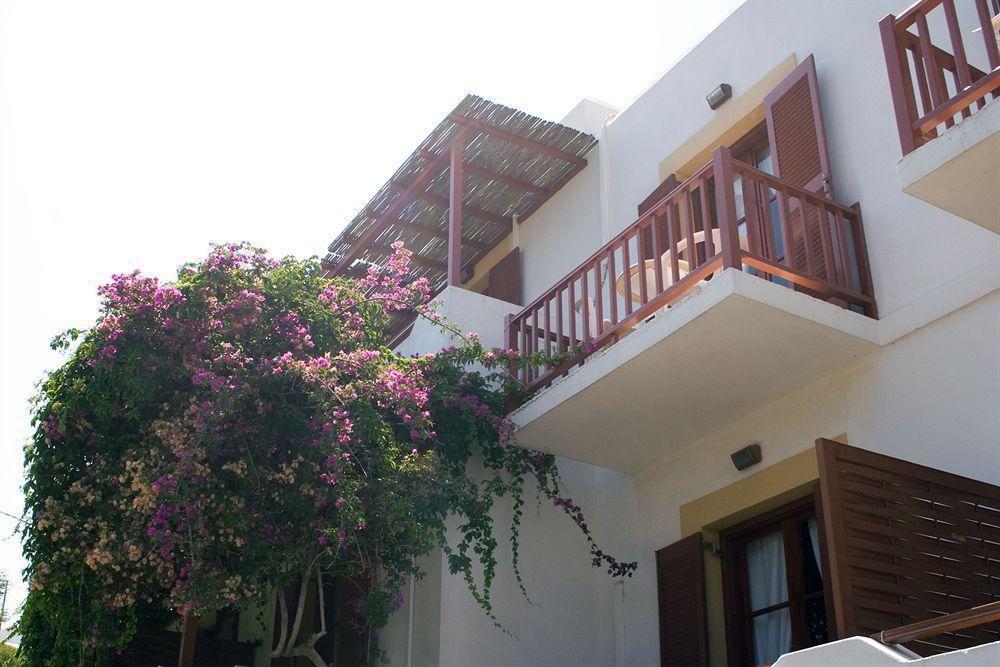 נאוסה Hotel Manto מראה חיצוני תמונה